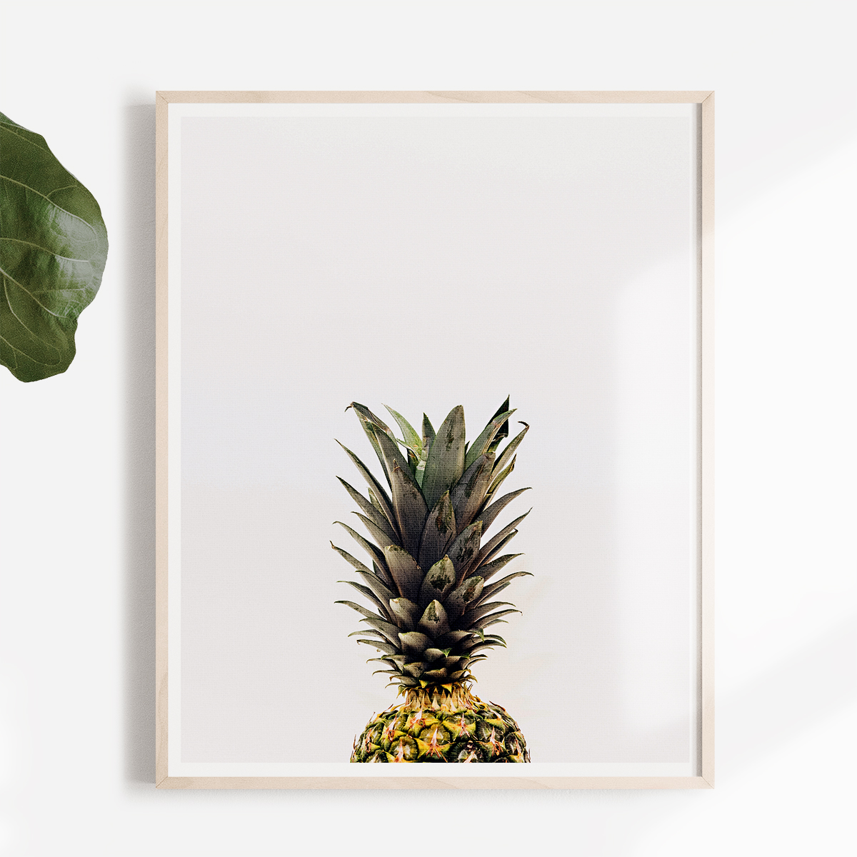 tropical-pineapple-free-wall-art